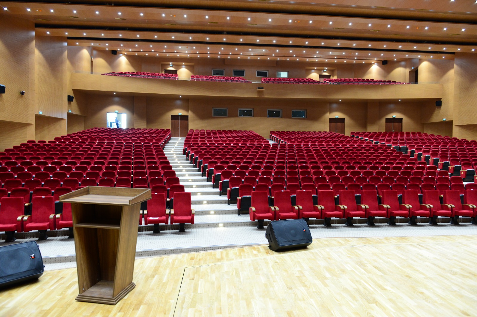 Yunus Emre Kongre Ve Kültür Merkezi